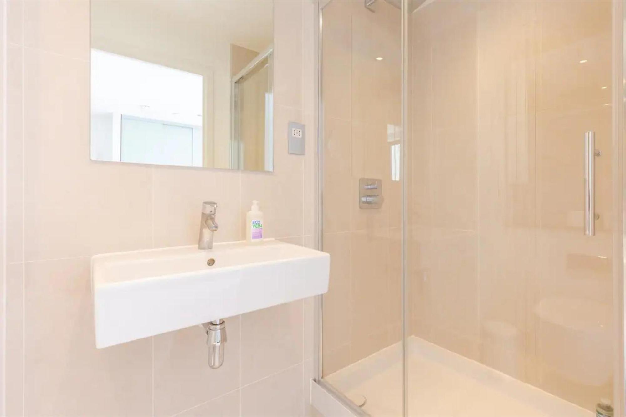Stylish 2bd Near Notting Hill Appartamento Londra