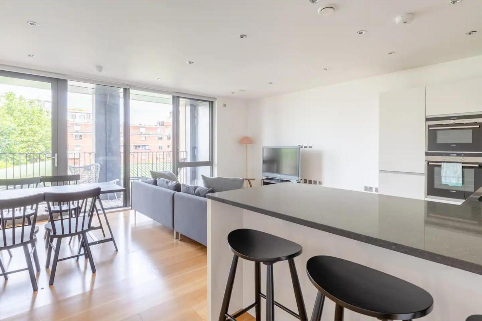 Stylish 2bd Near Notting Hill Appartamento