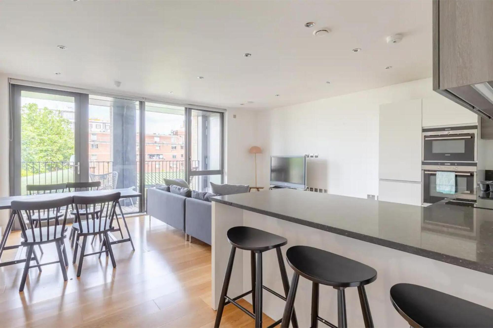 Stylish 2bd Near Notting Hill * Londra
